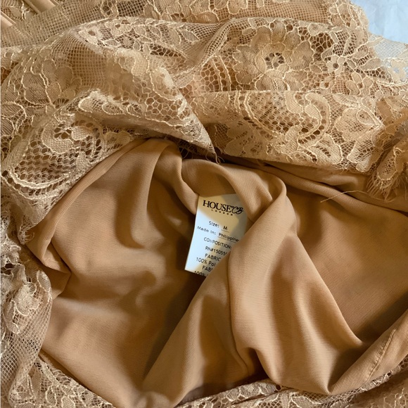 HOUSE OF CB ‘ Czarina’ Beige Mini Strapless Lace dress - Picture 5 of 5